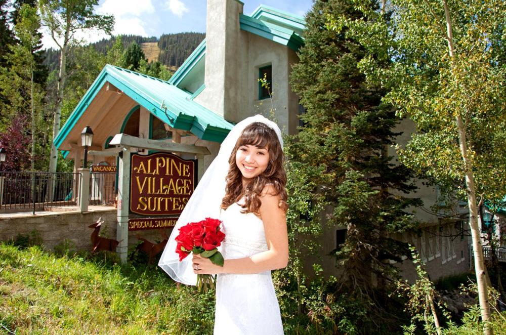 Alpine Village Suites Taos Ski Valley Exterior photo